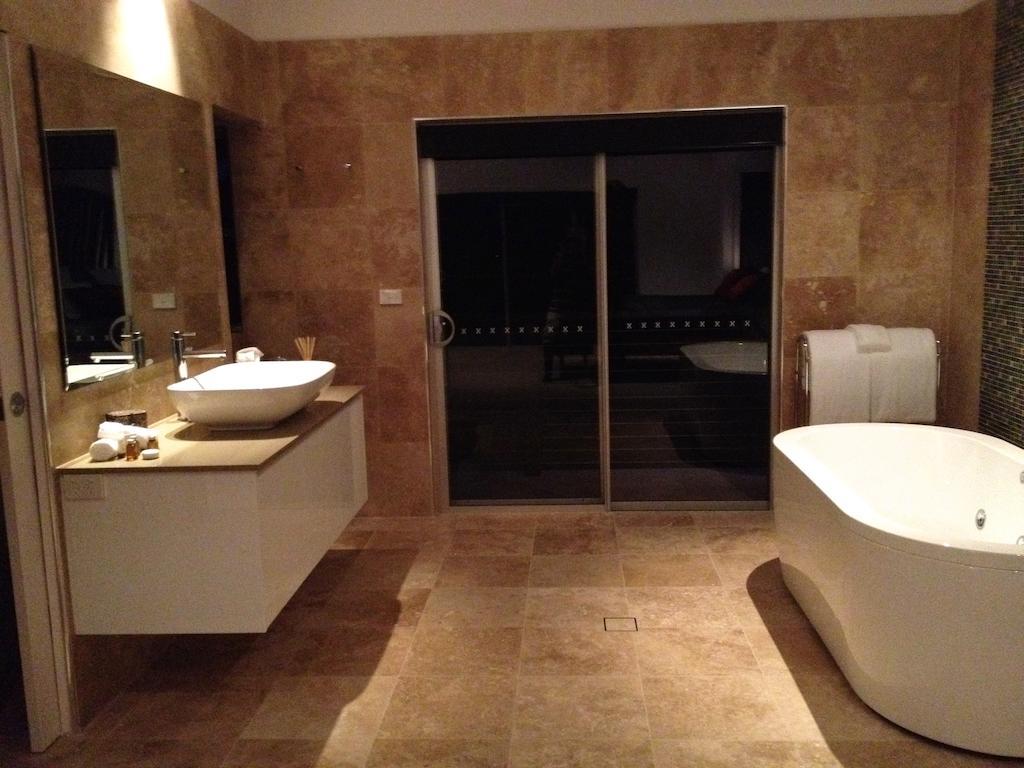 Deja Vu Estate Villa โพโคลบิน ห้อง รูปภาพ